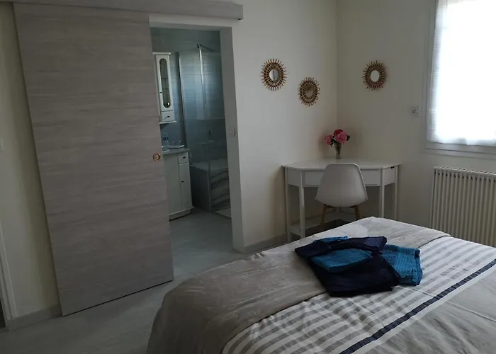 Le Chant Des Vagues Saint-Michel-Chef-Chef